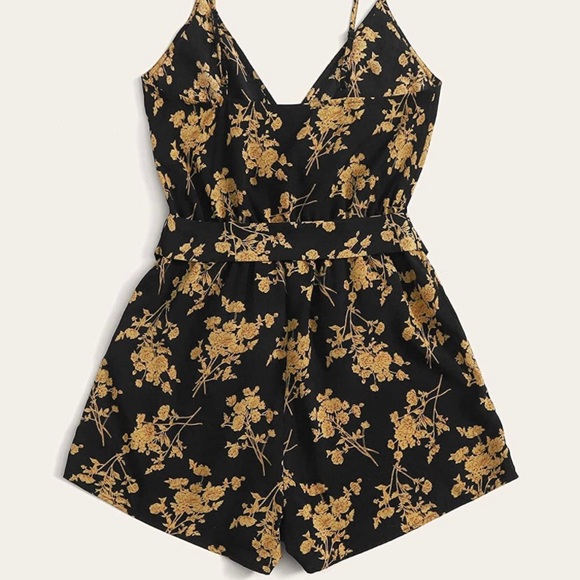 MakeMeChic Plus Sized Romper Tie Front Cami Style XX-Large NWOT - Picture 1 of 5